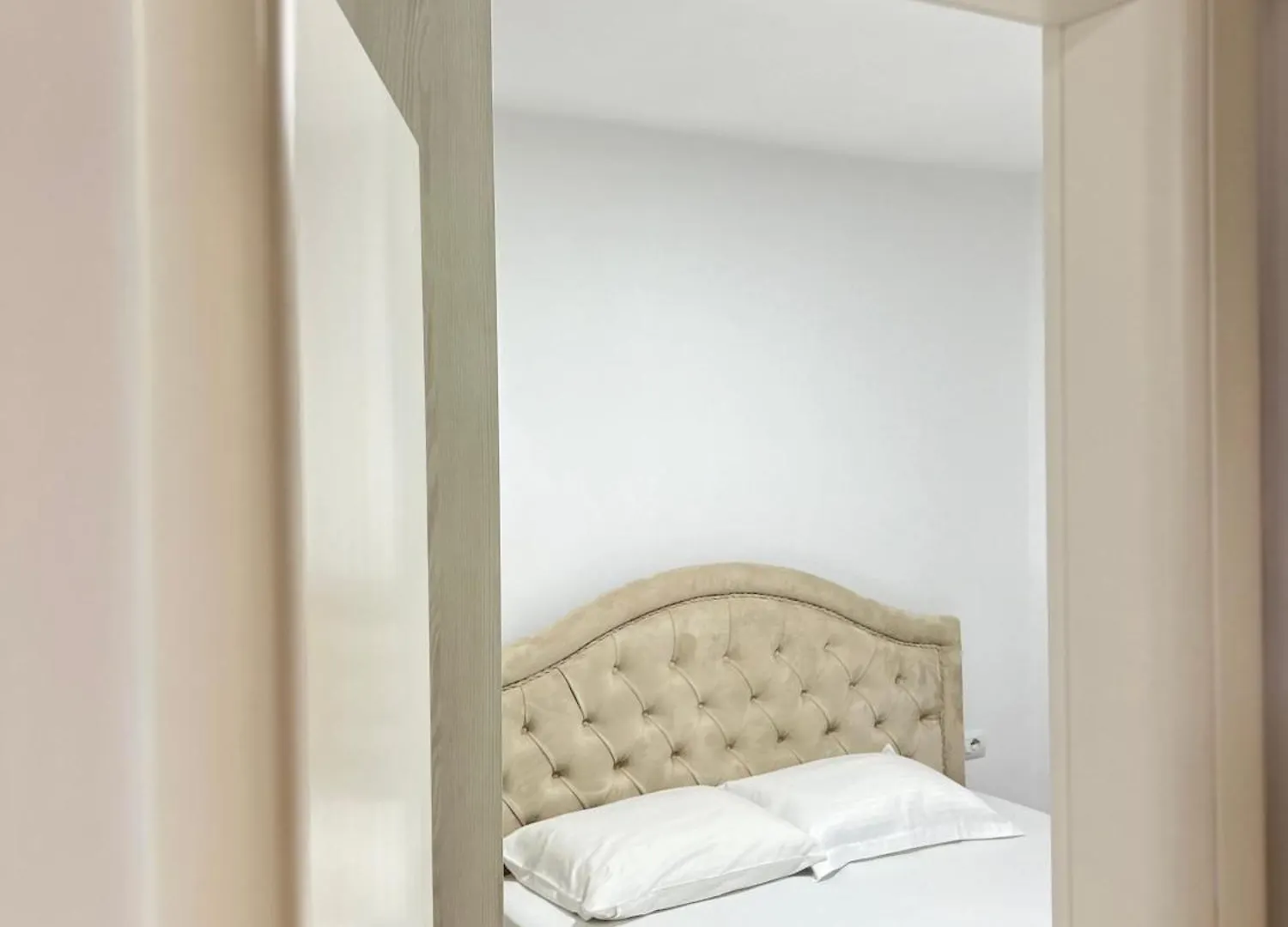 City Center Blloku - Elegant Apartment 03 Tirana
