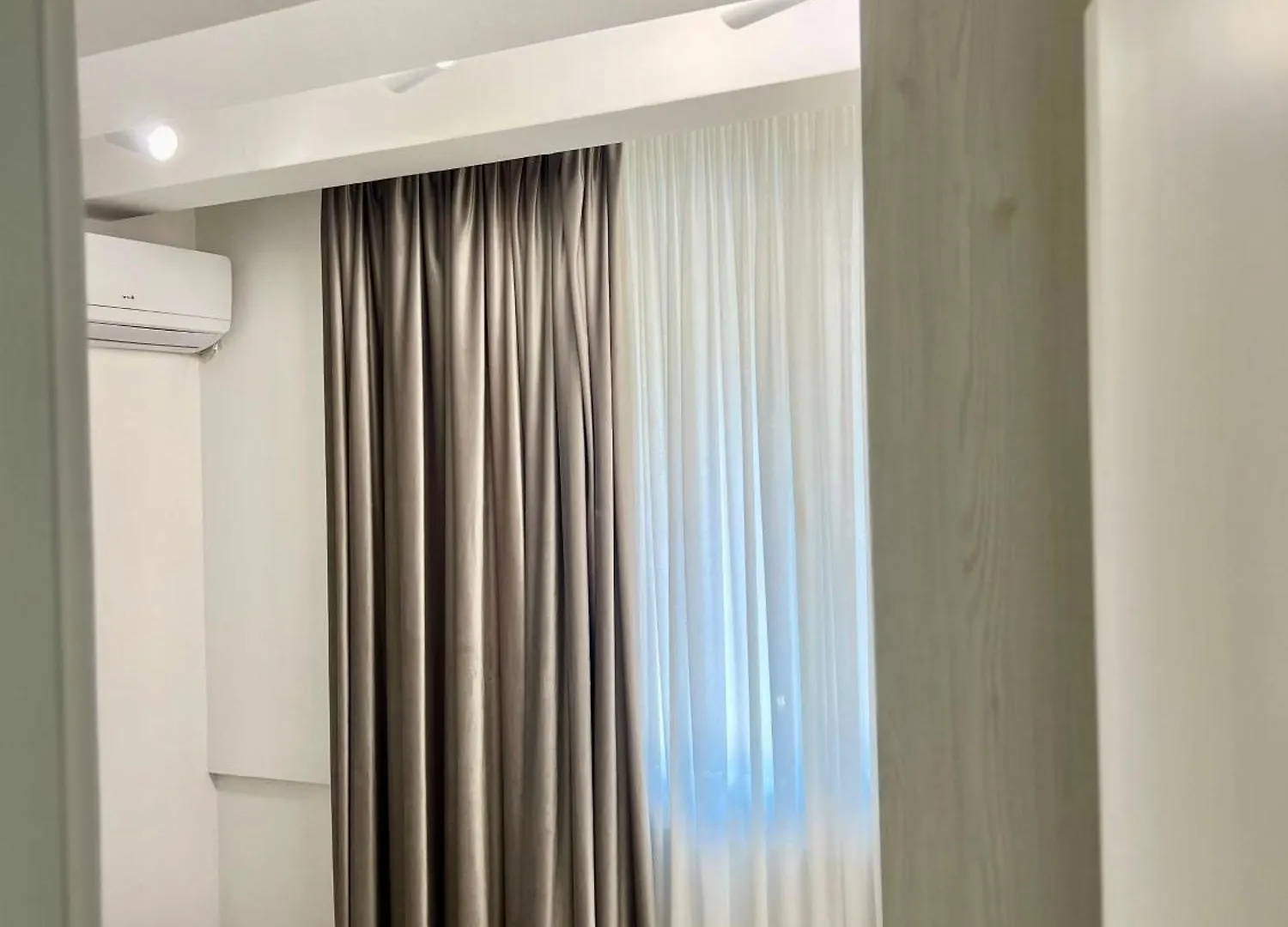 City Center Blloku - Elegant Apartment 03 Tirana