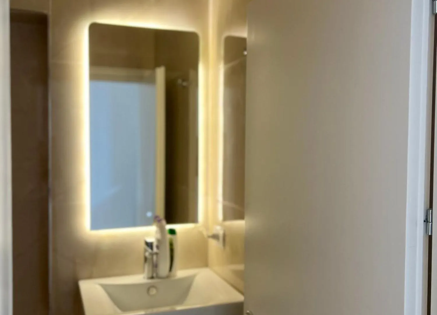 City Center Blloku - Elegant Apartment 03 Tirana