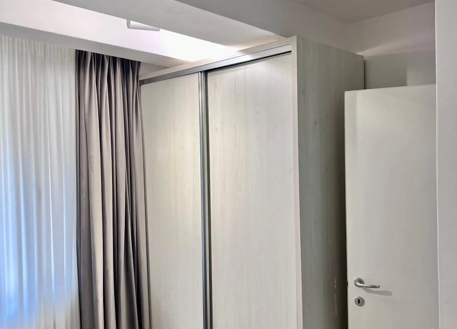 City Center Blloku - Elegant Apartment 03 Tirana Albánia